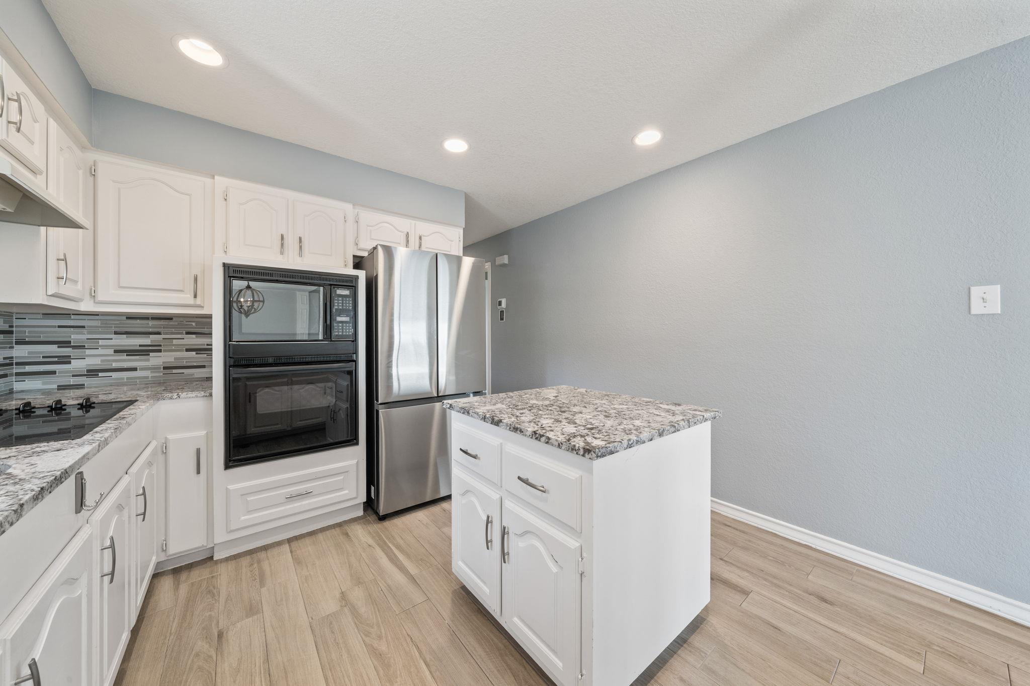 721 Mariner Dv, Lakeway, TX 78734