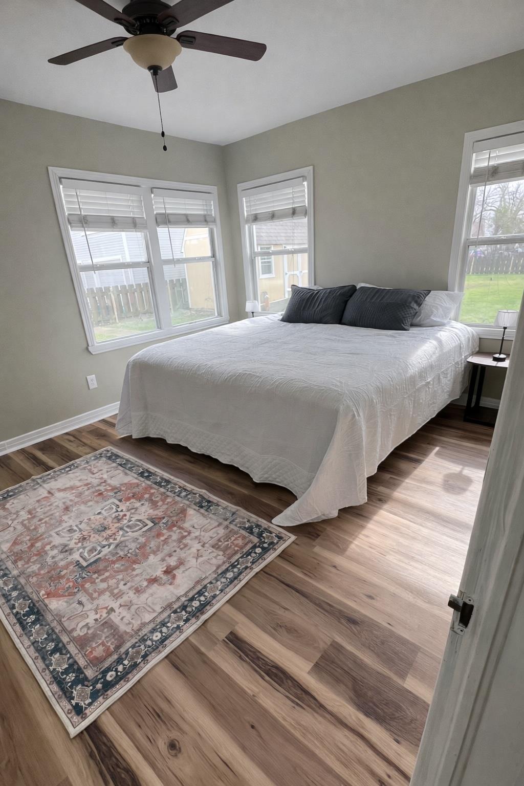 305 W Davilla St, Granger, TX 76530