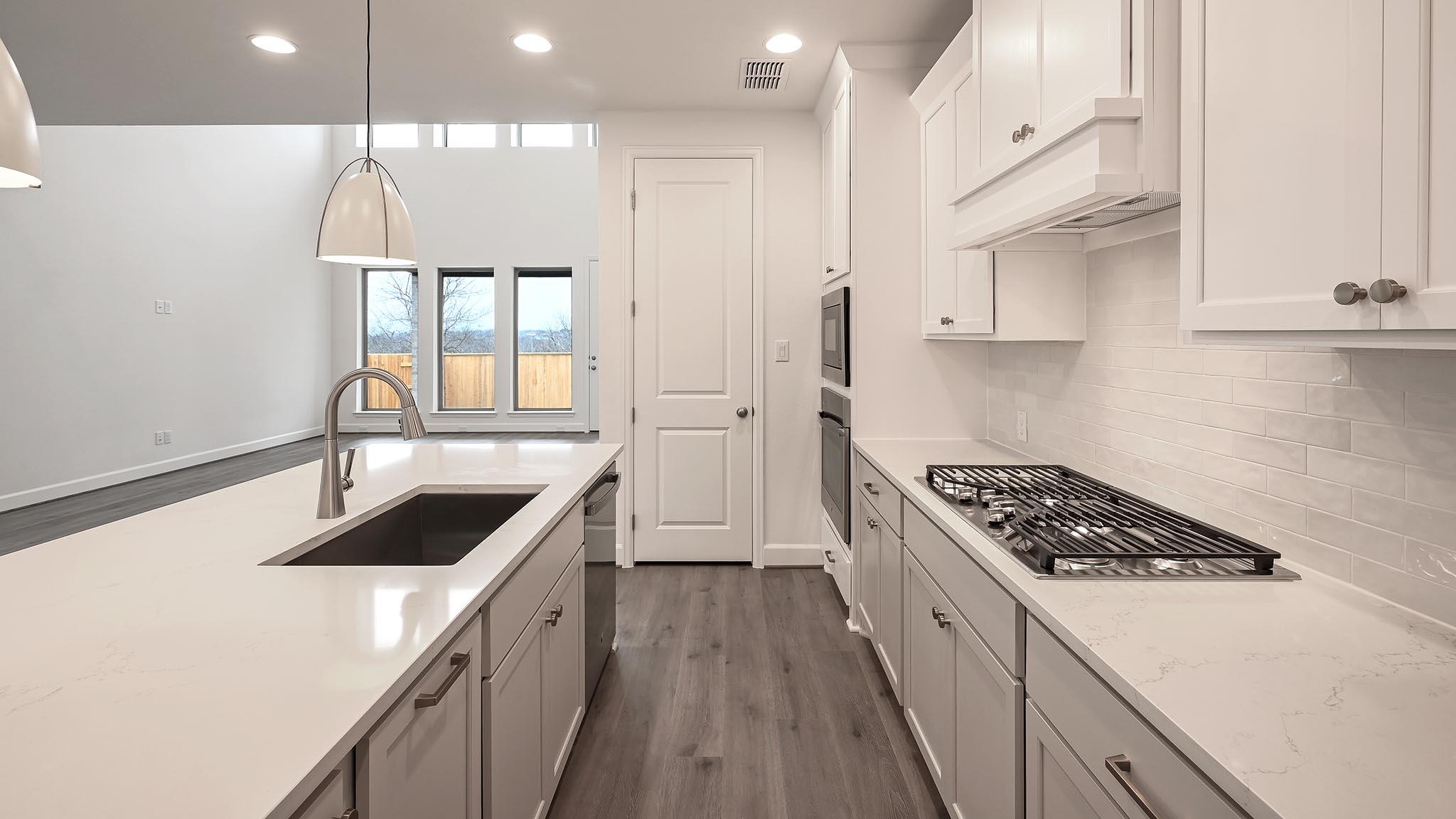 600 Bay Breeze Dr, Kyle, TX 78640