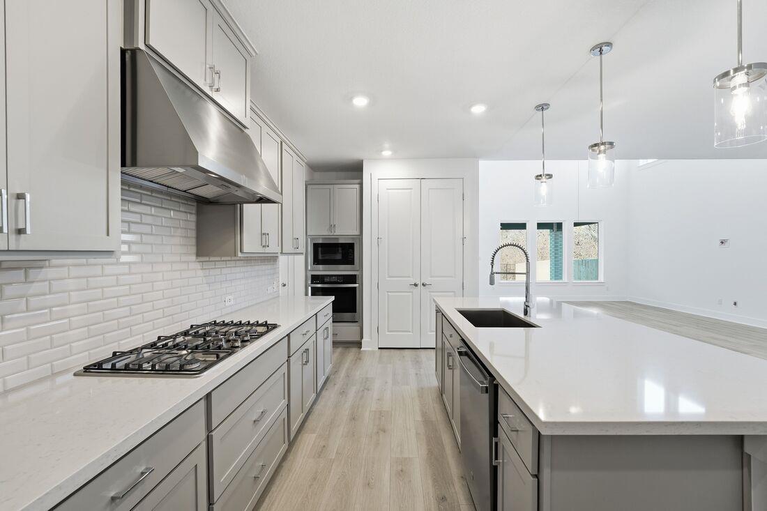 316 Belanger Canyon Dr, Liberty Hill, TX 78642