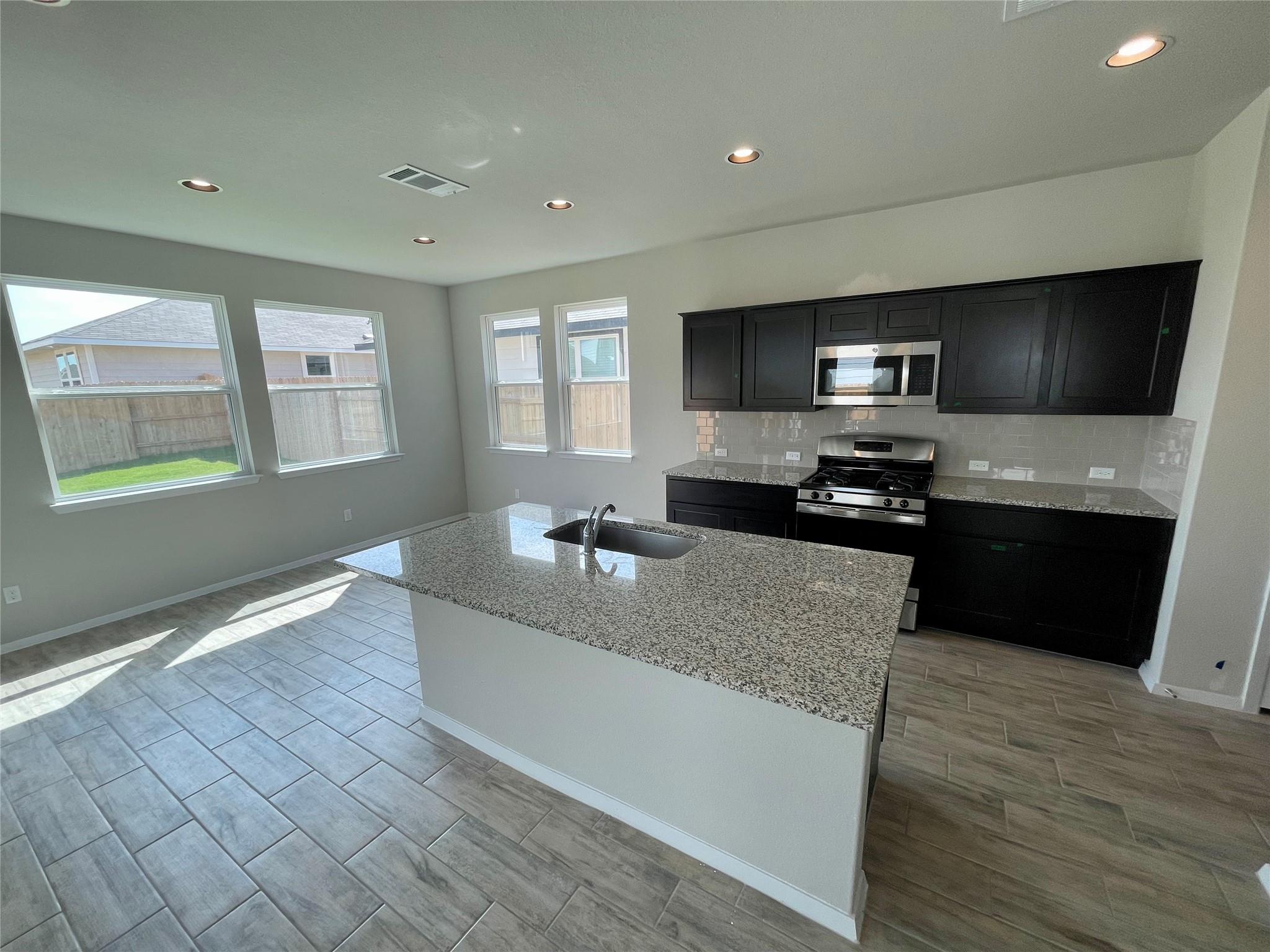 176 Heather Glen Way, Maxwell, TX 78656