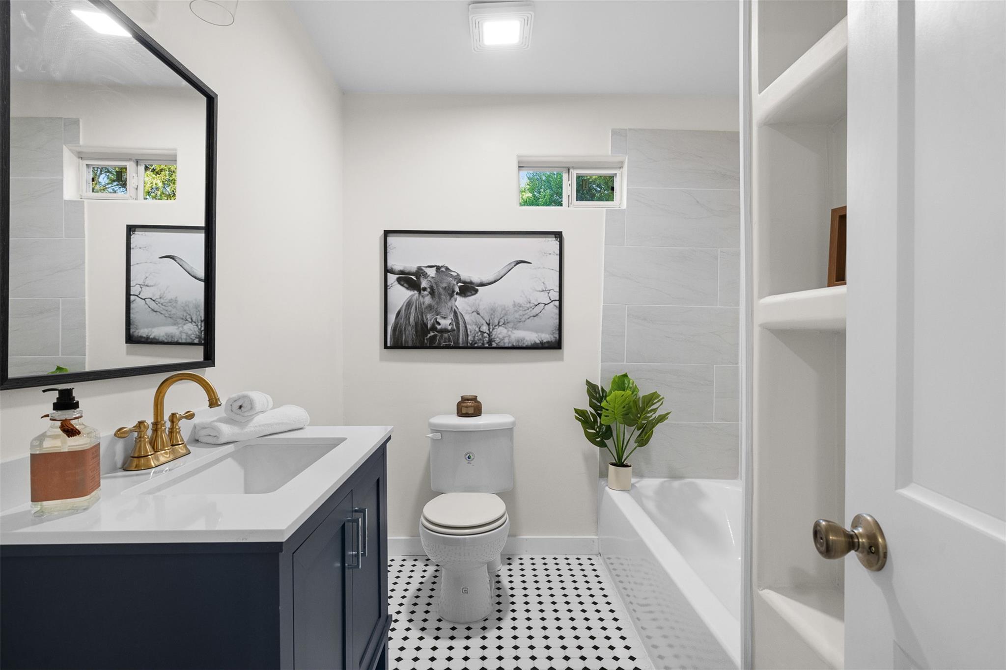 836 W Bell Ave, Rockdale, TX 76567