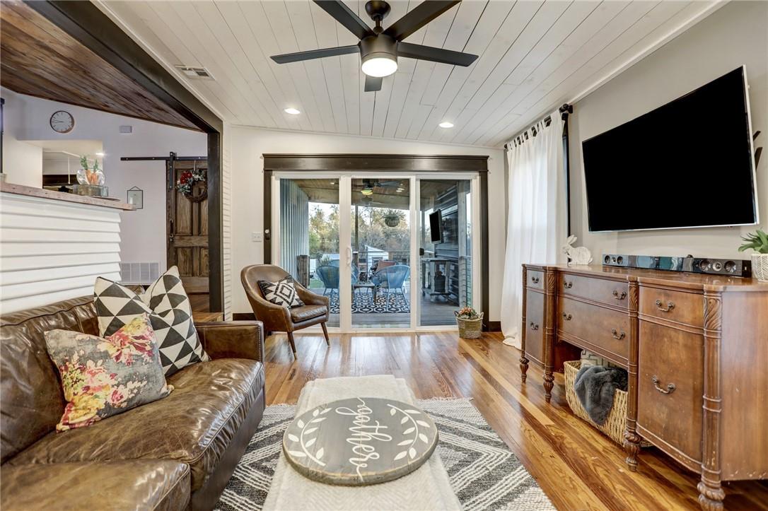 203 Church Hill Ln, Liberty Hill, TX 78642