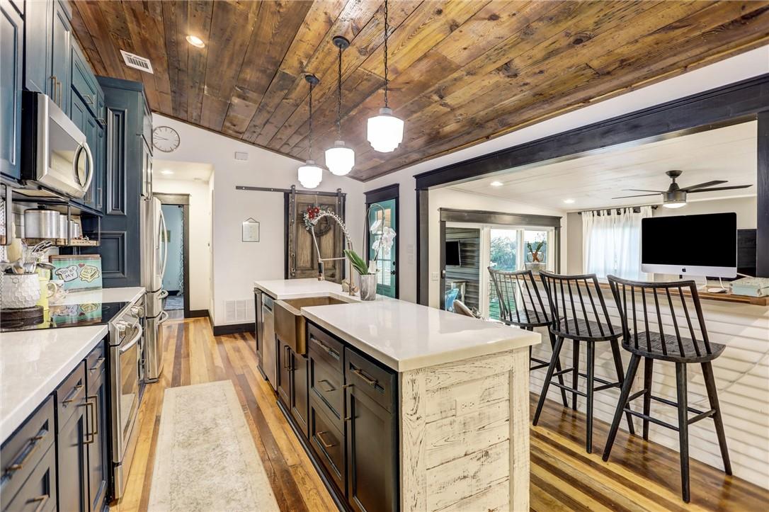 203 Church Hill Ln, Liberty Hill, TX 78642