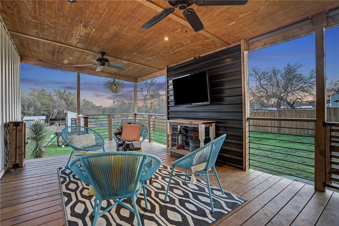 203 Church Hill Ln, Liberty Hill, TX 78642