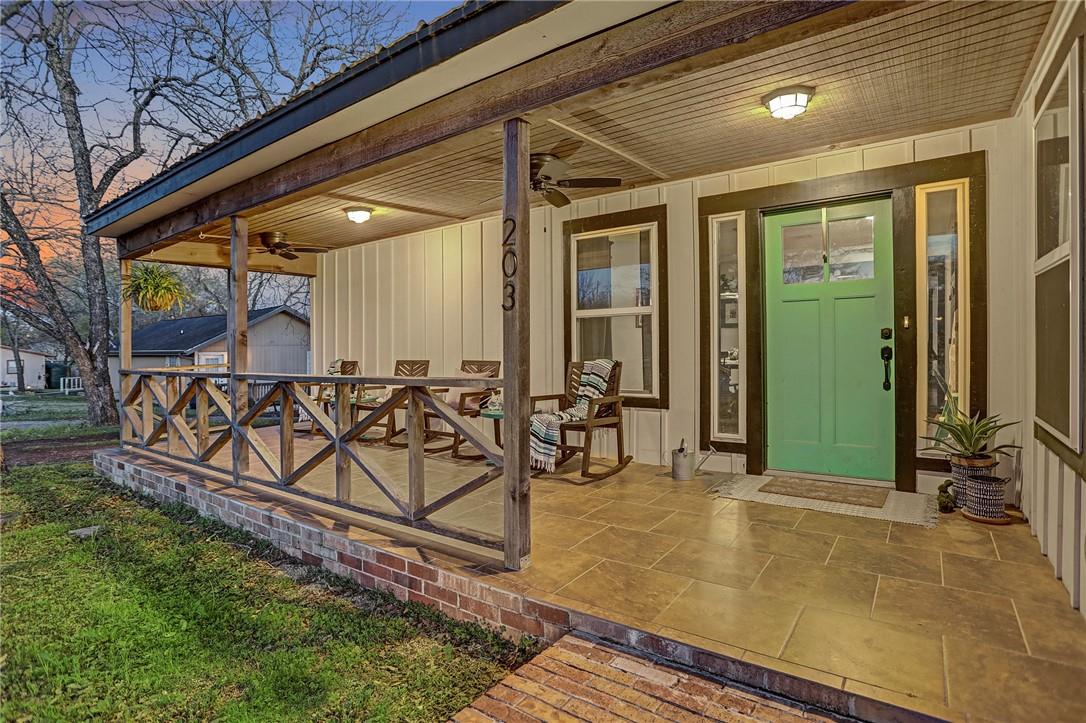 203 Church Hill Ln, Liberty Hill, TX 78642