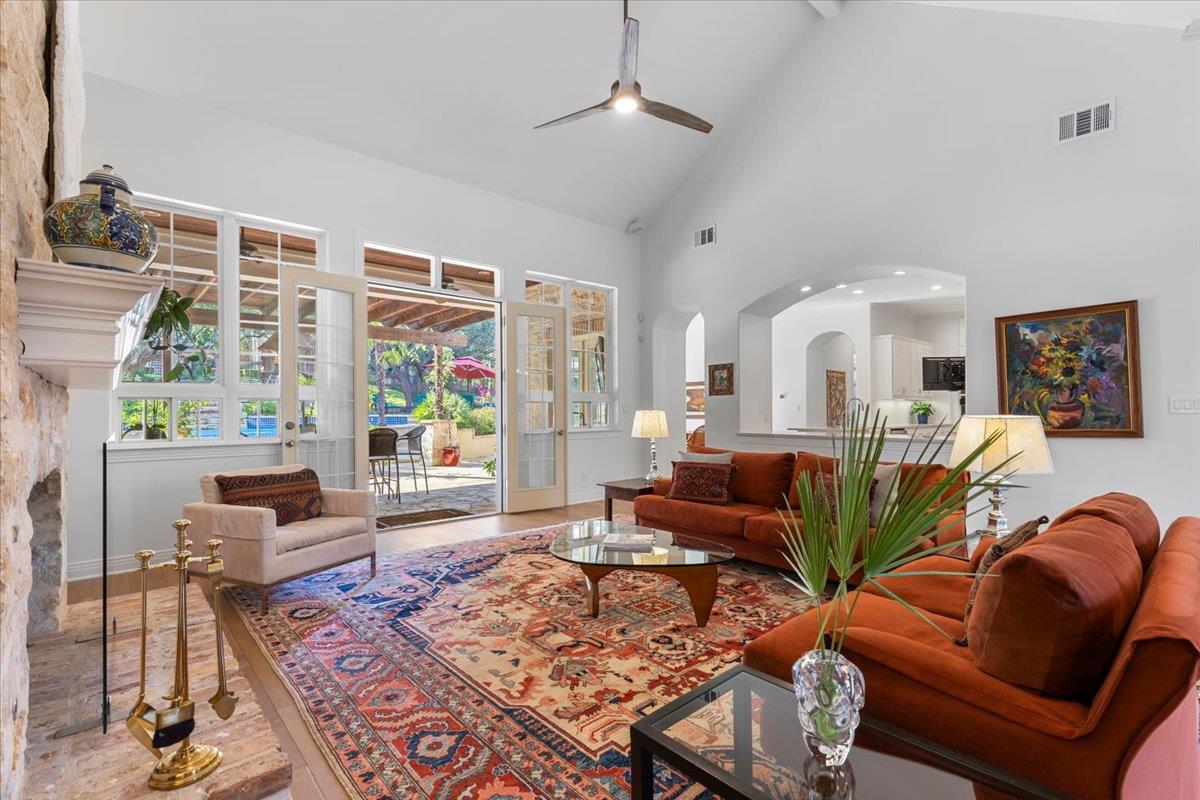 1632 Resaca Blvd, Austin, TX 78738