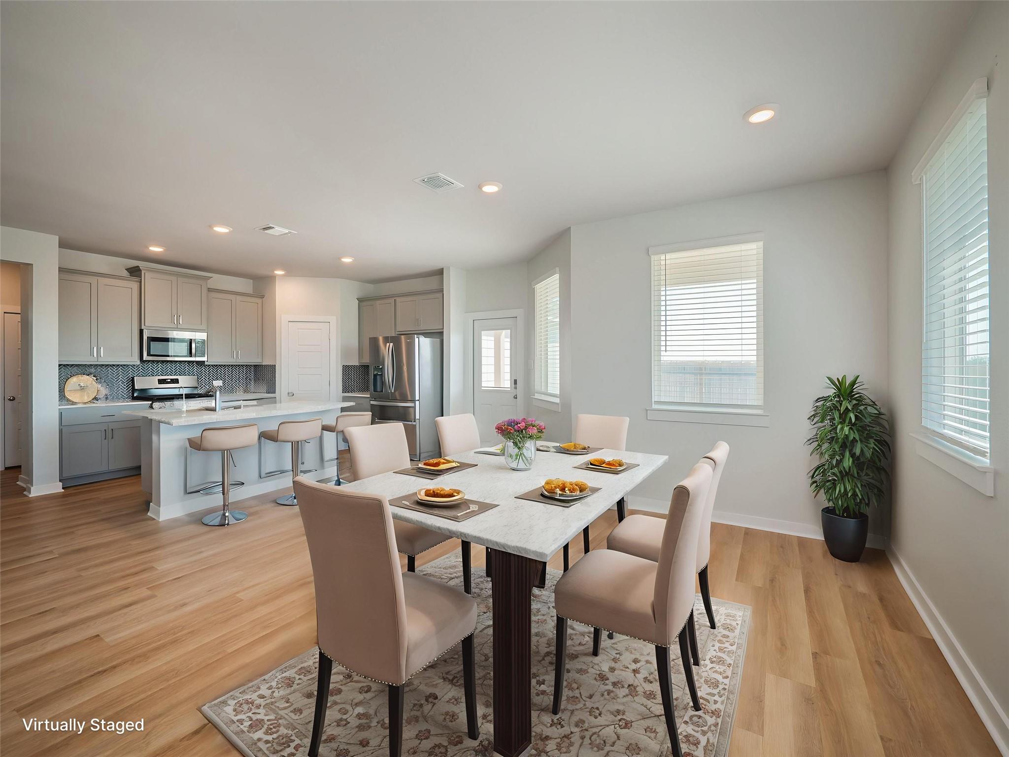 417 Ravens Crest Dr, Hutto, TX 78634