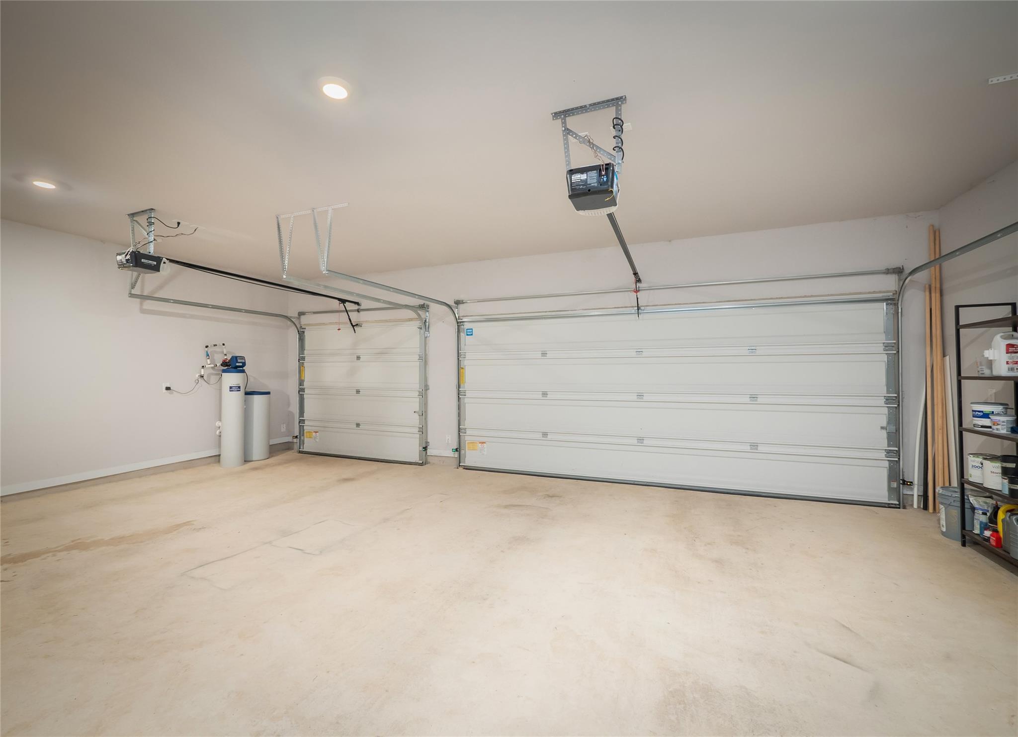 417 Ravens Crest Dr, Hutto, TX 78634