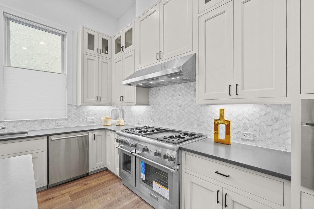 1719 Spyglass Dr # 14, Austin, TX 78746