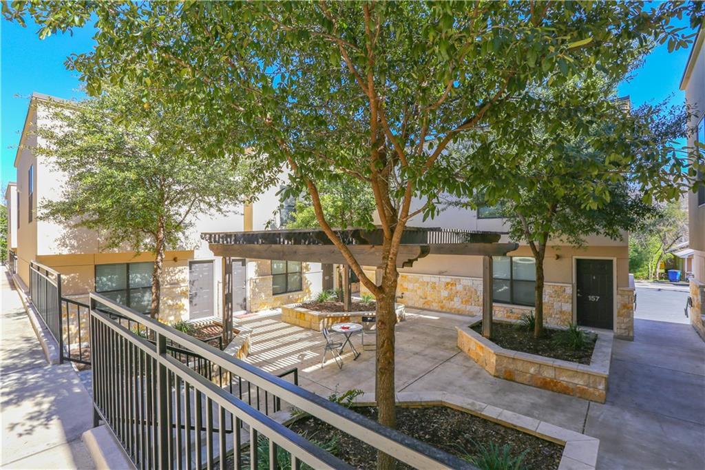 711 W 32nd St # 114, Austin, TX 78705