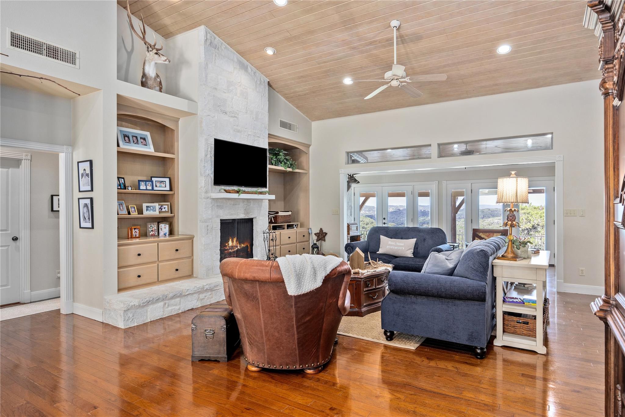 125 Deer Haven Ln W, Hunt, TX 78024