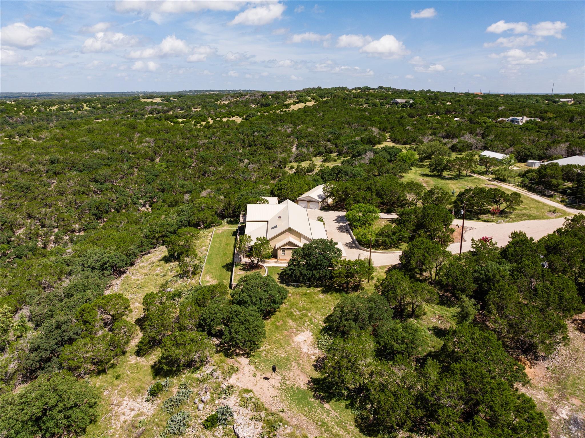 125 Deer Haven Ln W, Hunt, TX 78024