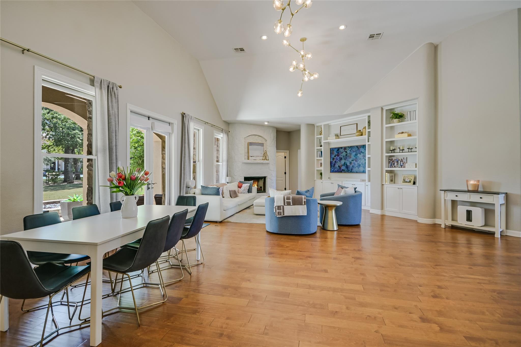 100 Dovetail Ln, Georgetown, TX 78628