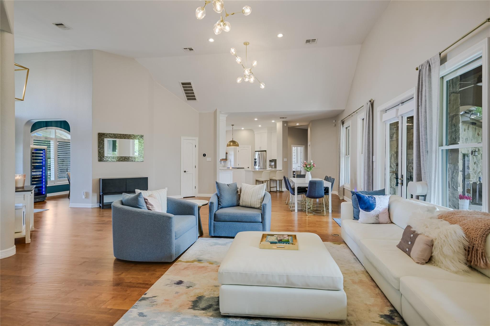 100 Dovetail Ln, Georgetown, TX 78628