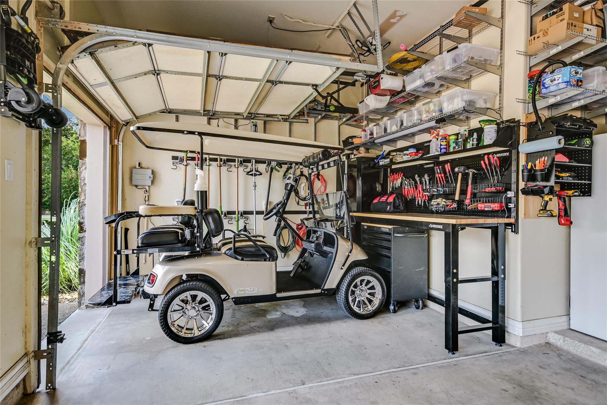 100 Dovetail Ln, Georgetown, TX 78628