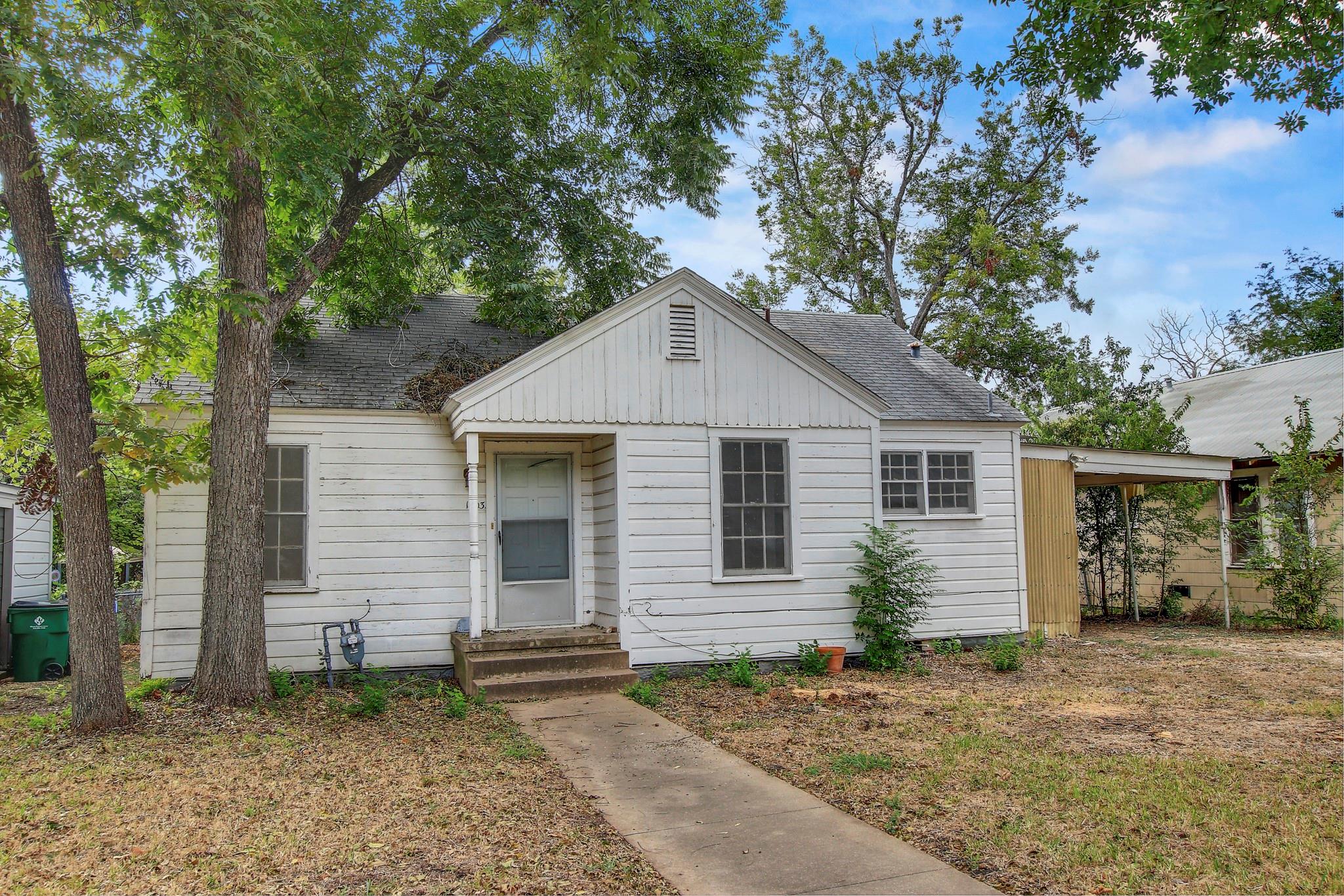 1403 Burns Blvd, Taylor, TX 76574