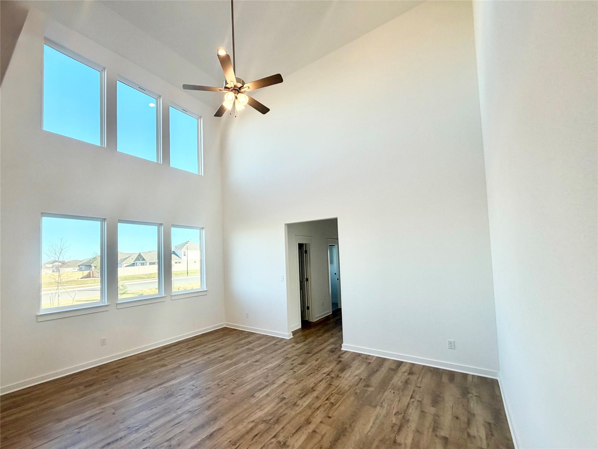 132 Royal Fern Rd Rd, Hutto, TX 78634