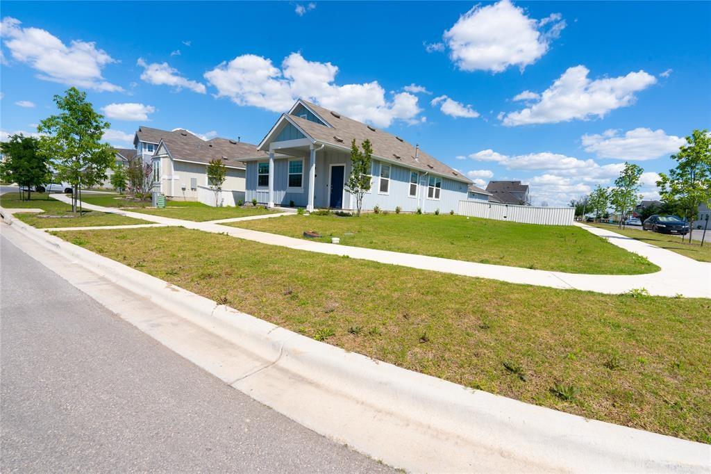 300 Fabion St, Kyle, TX 78640