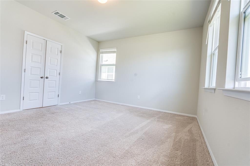 300 Fabion St, Kyle, TX 78640