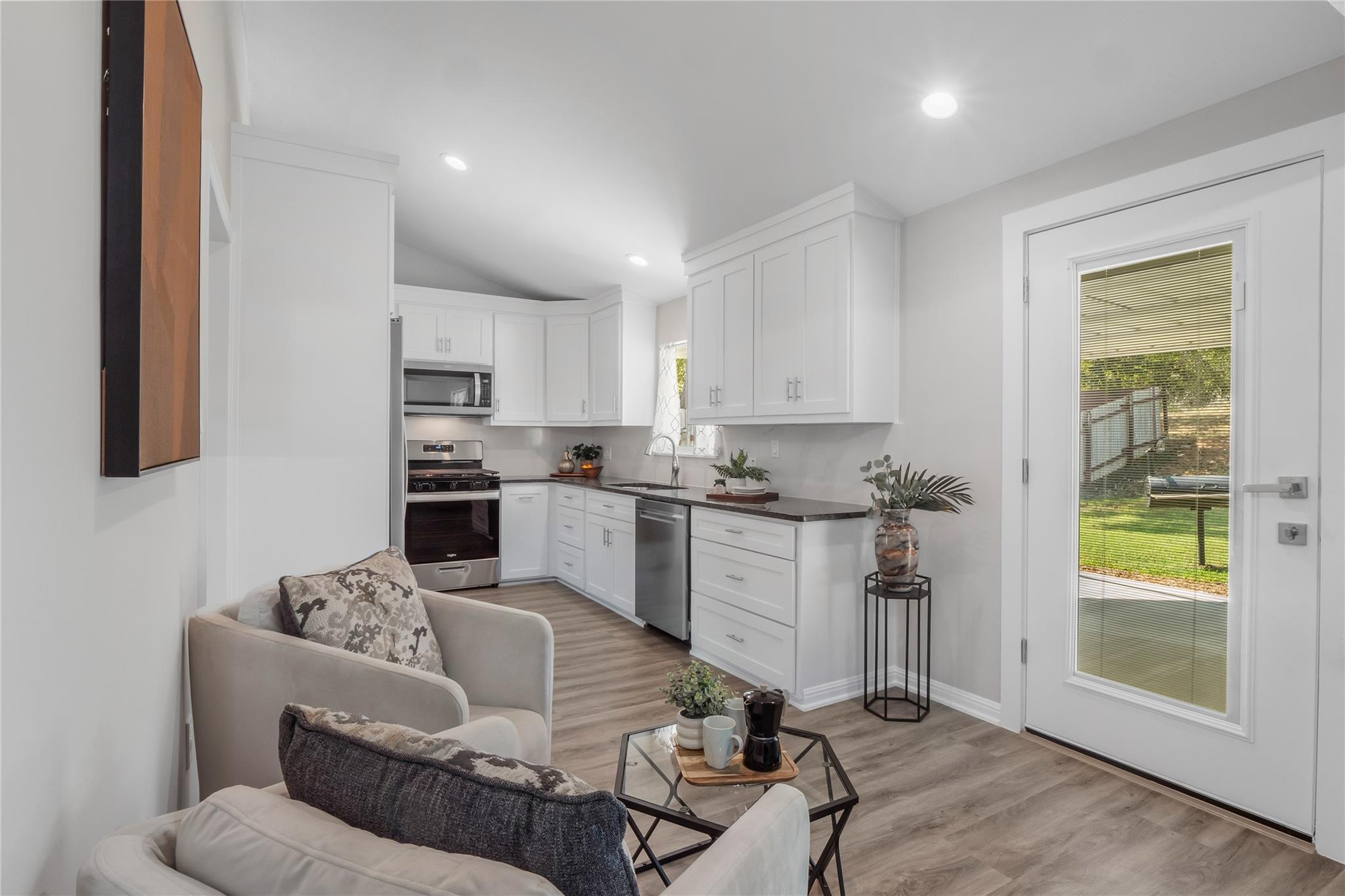 8007 Colony Loop Dr, Austin, TX 78724