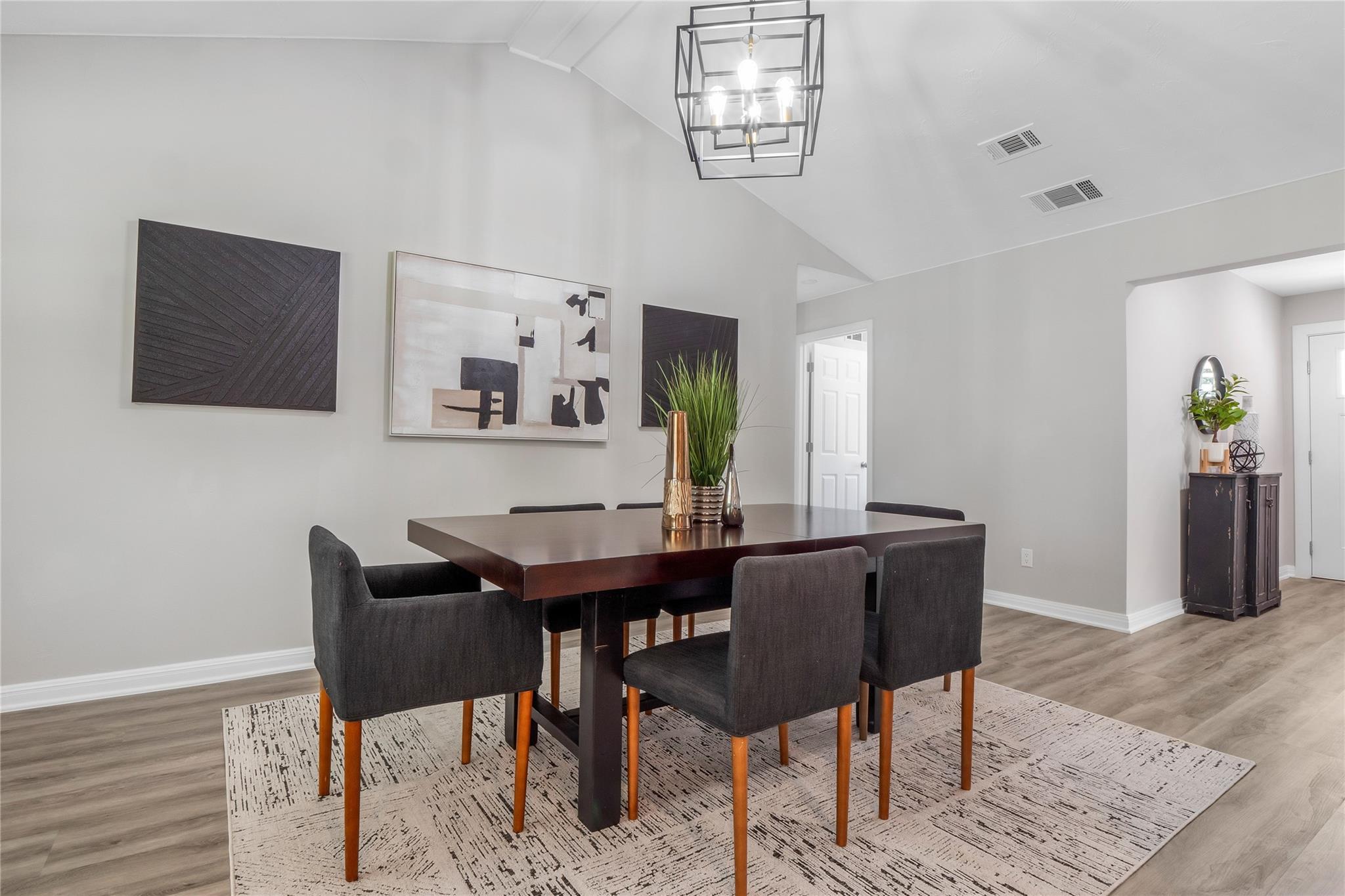 8007 Colony Loop Dr, Austin, TX 78724