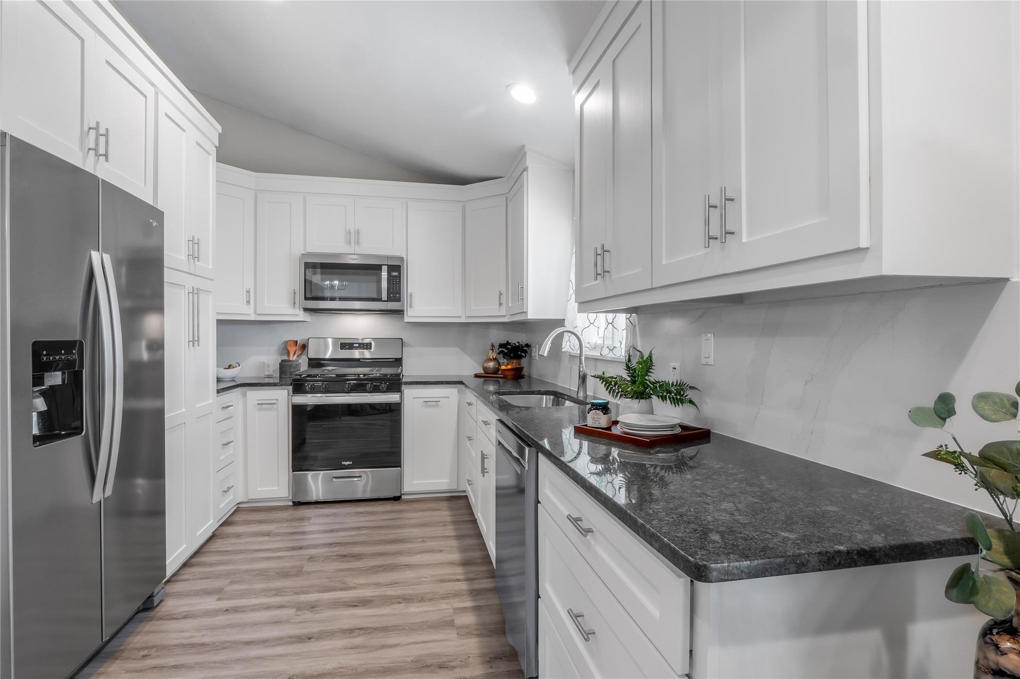 8007 Colony Loop Dr, Austin, TX 78724