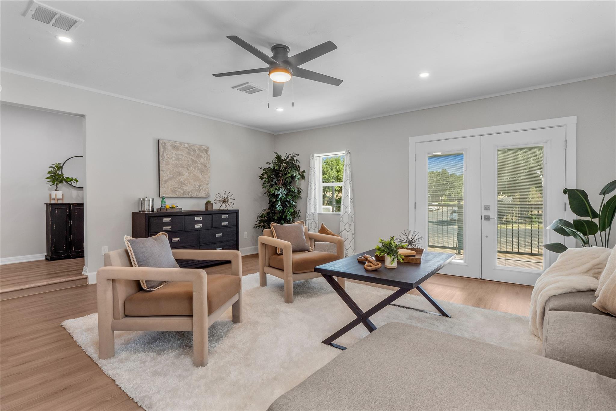 8007 Colony Loop Dr, Austin, TX 78724