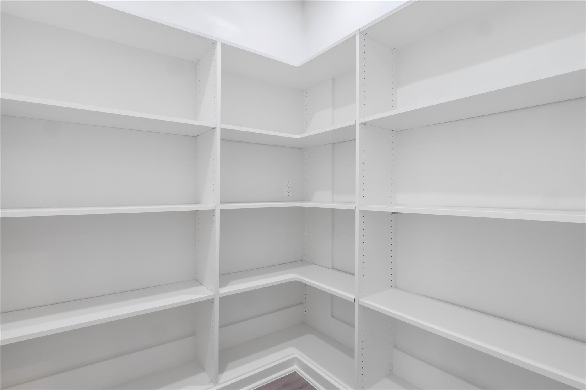 8007 Colony Loop Dr, Austin, TX 78724