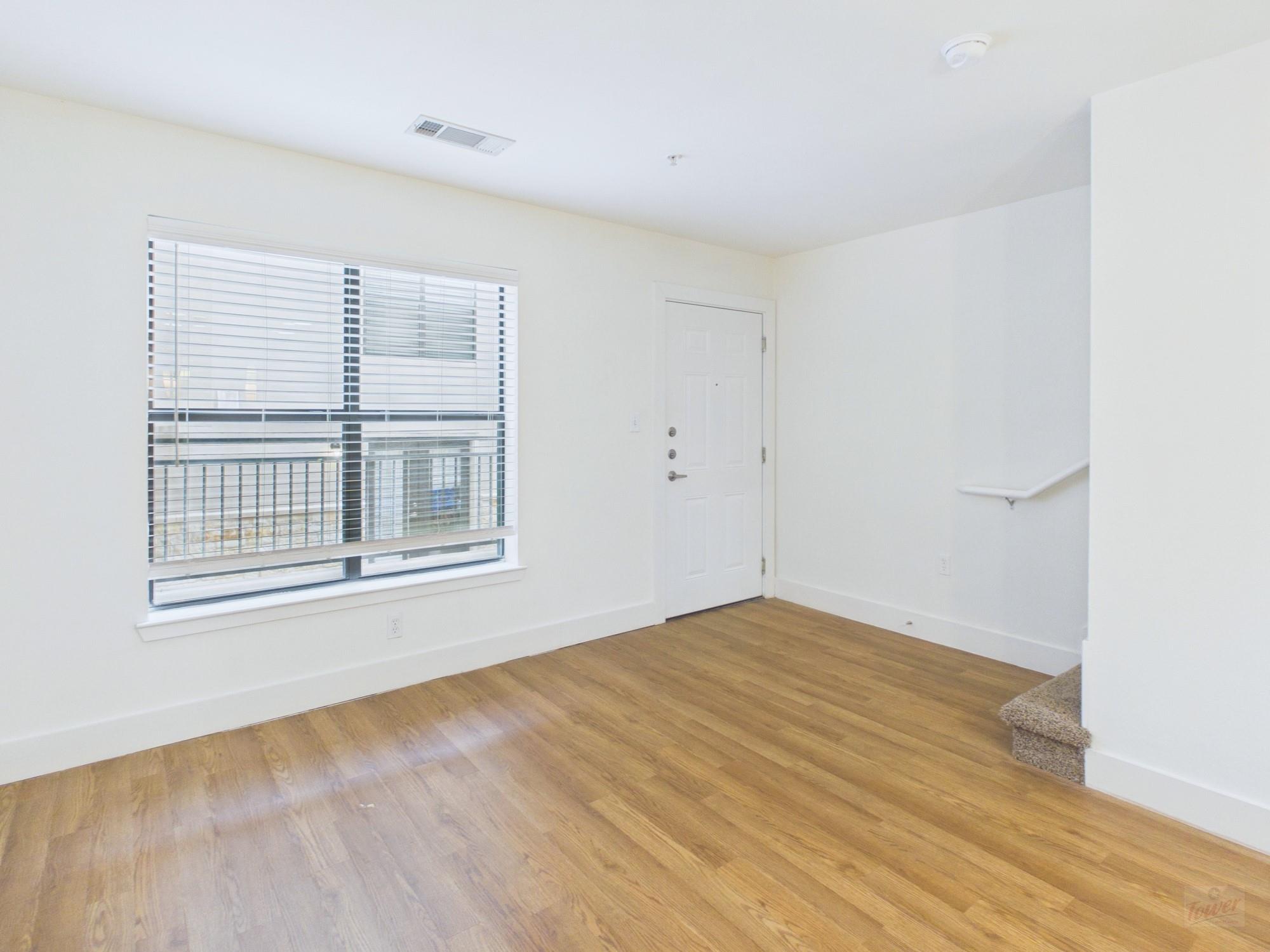 711 W 32nd St # 115, Austin, TX 78705