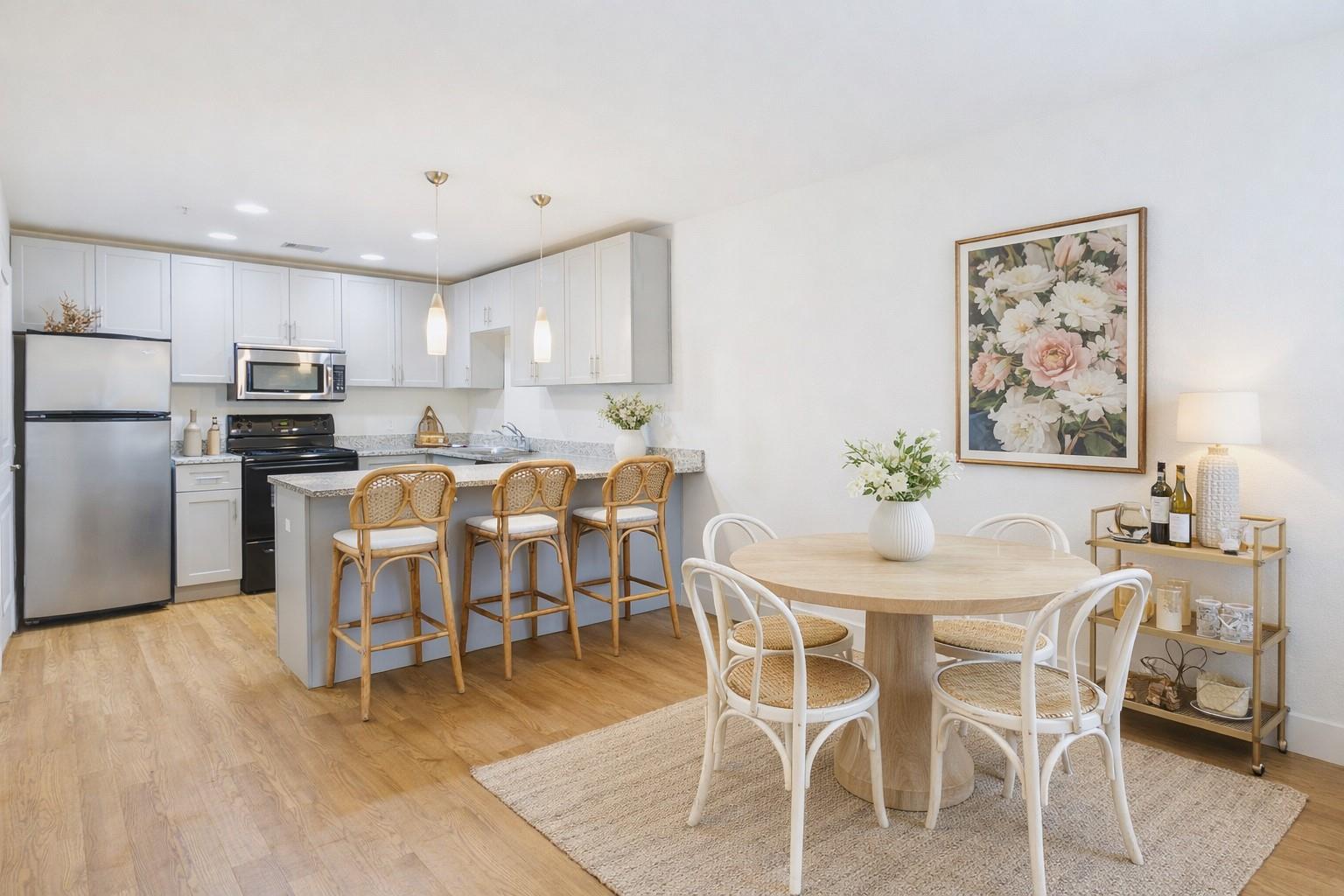 711 W 32nd St # 115, Austin, TX 78705