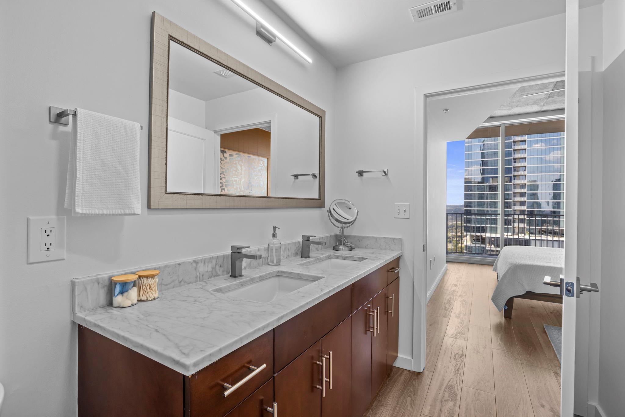 360 Nueces St # 3904, Austin, TX 78701