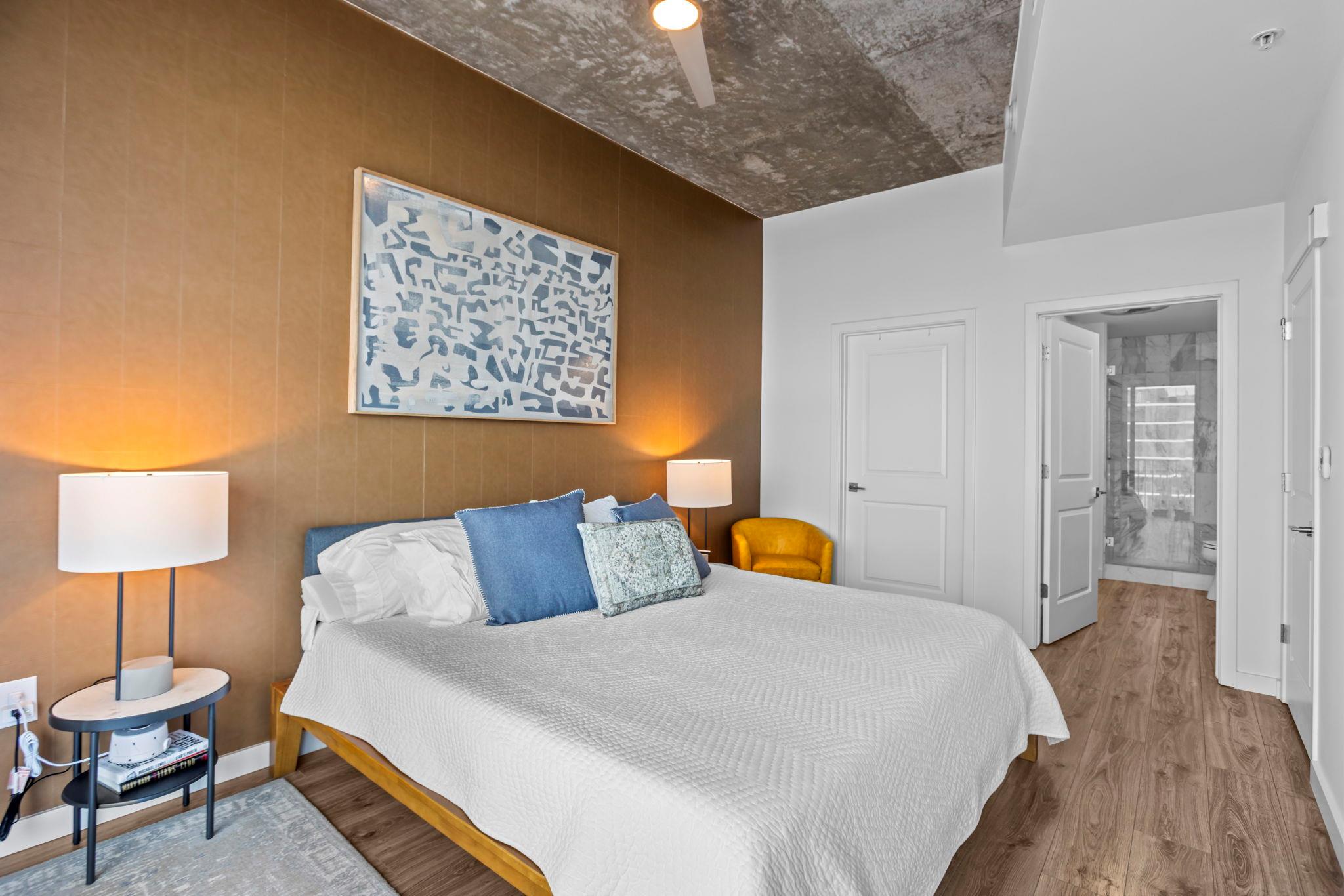 360 Nueces St # 3904, Austin, TX 78701