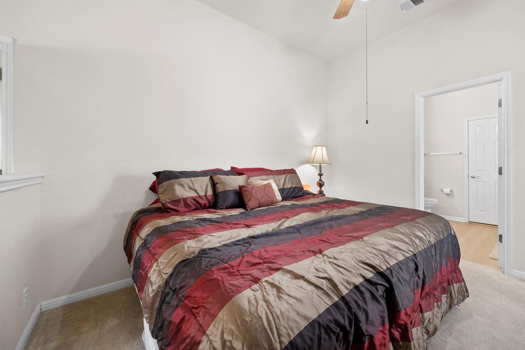 901 Kenneys Way, Round Rock, TX 78665