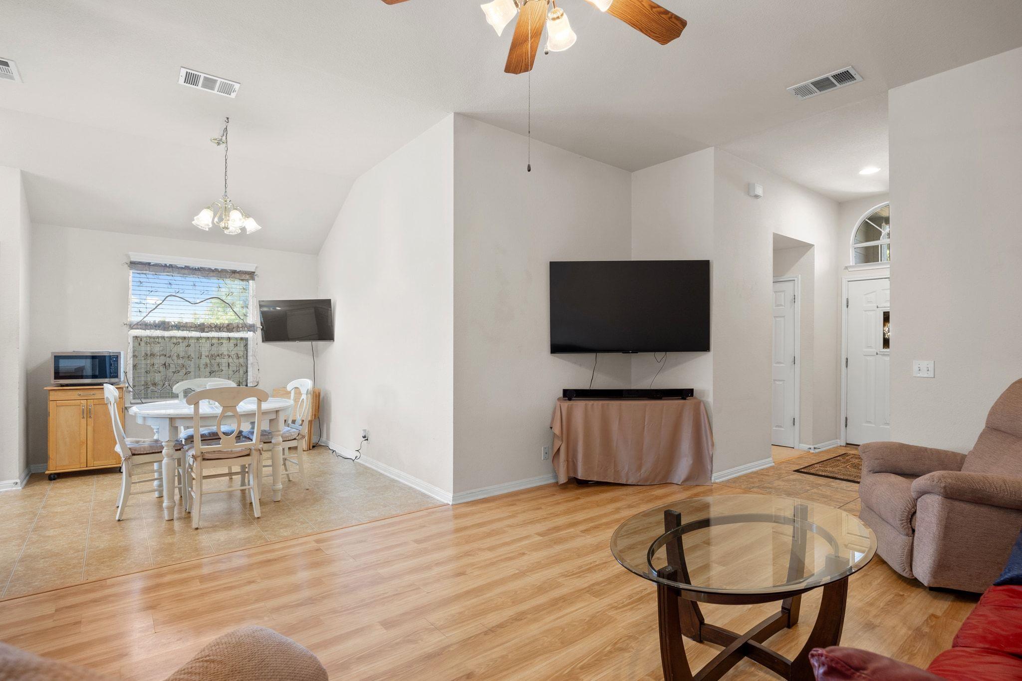 901 Kenneys Way, Round Rock, TX 78665