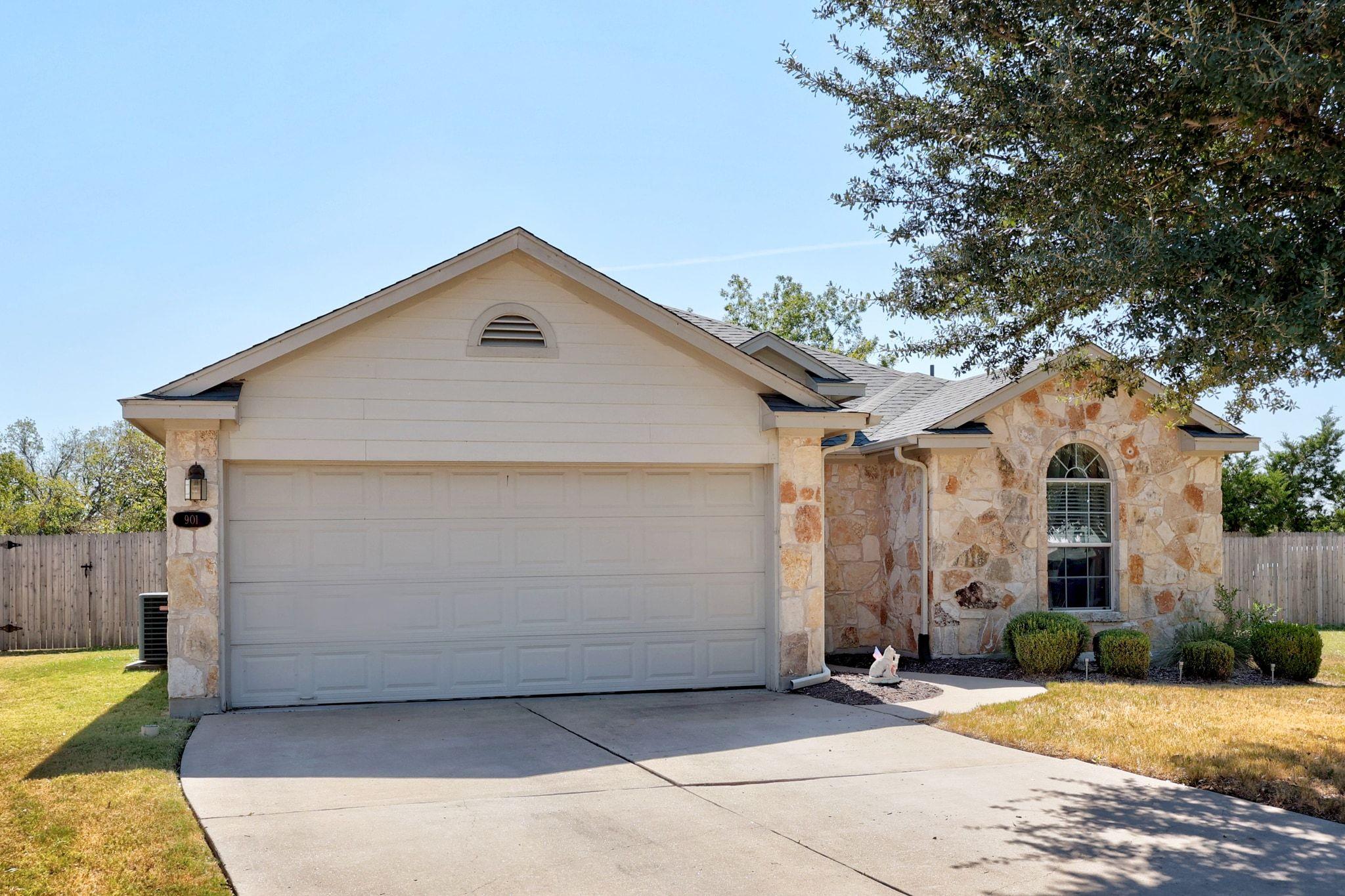 901 Kenneys Way, Round Rock, TX 78665