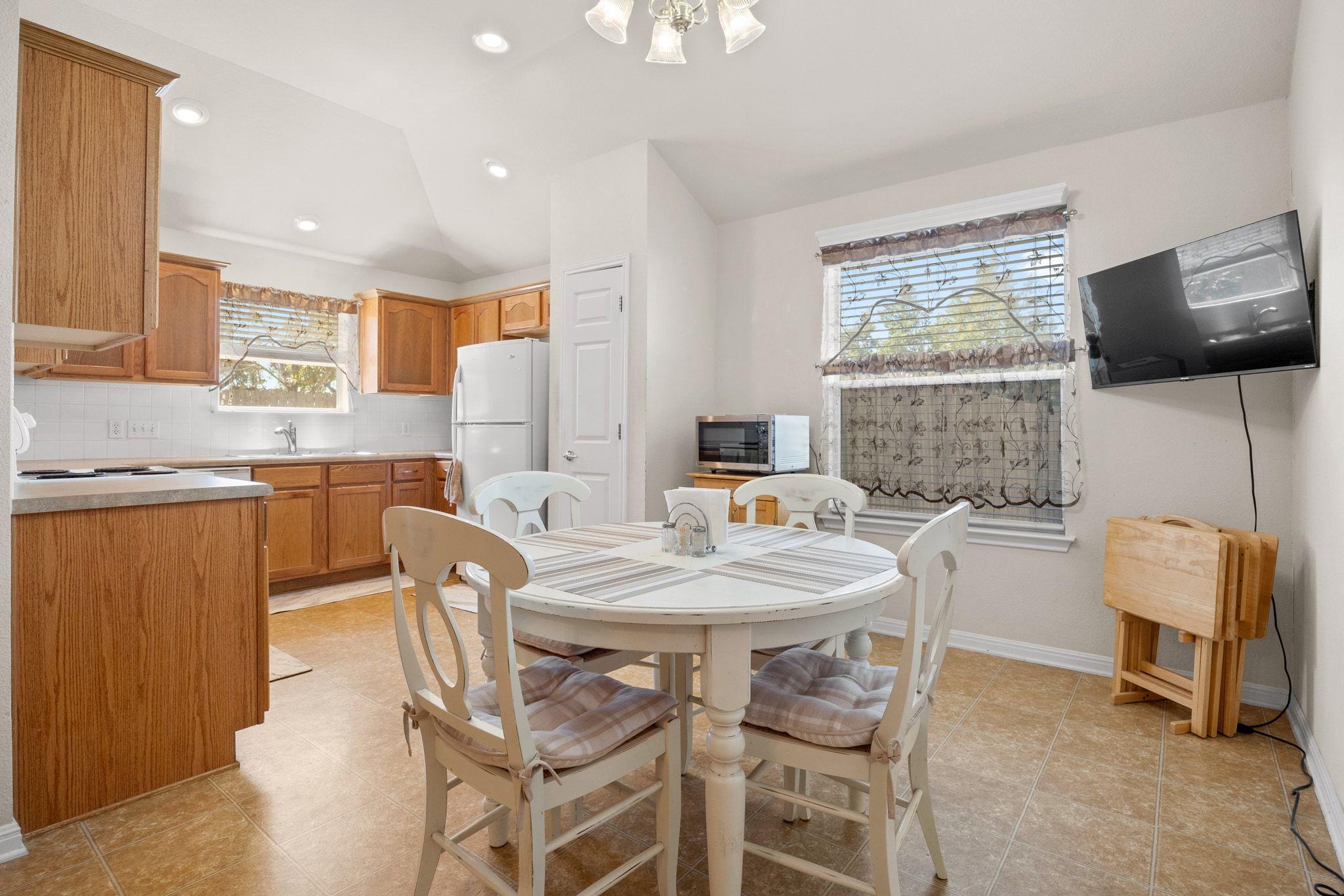 901 Kenneys Way, Round Rock, TX 78665