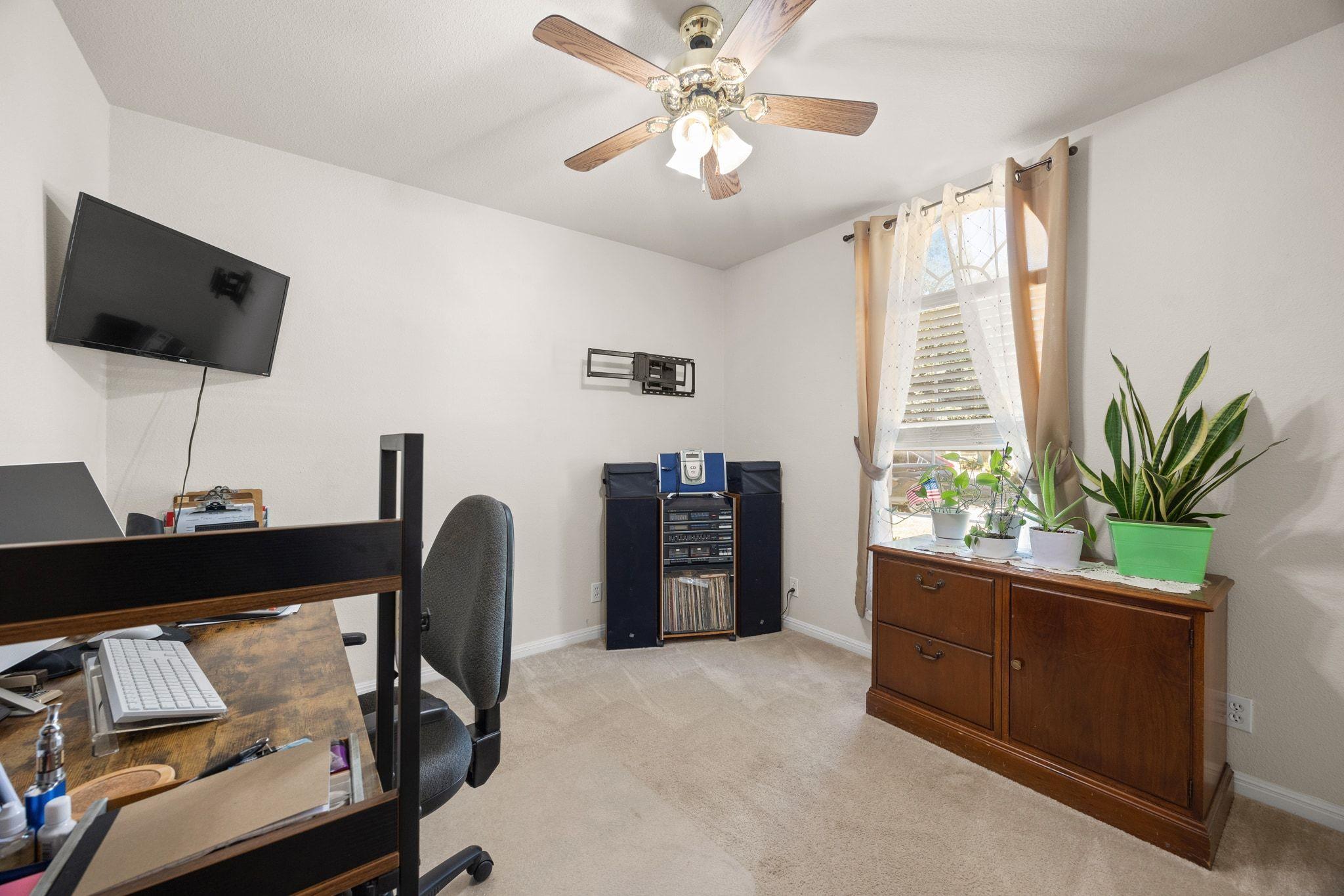 901 Kenneys Way, Round Rock, TX 78665