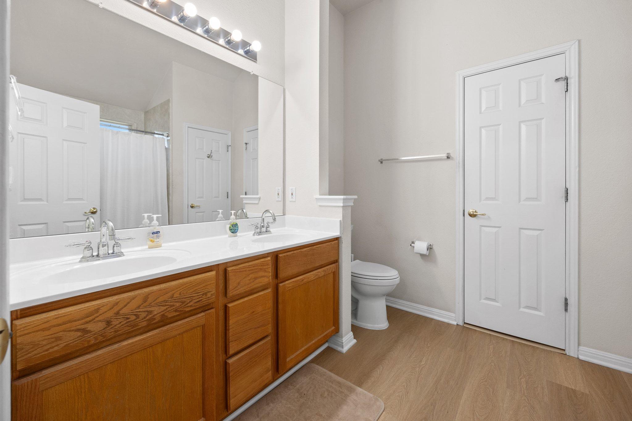 901 Kenneys Way, Round Rock, TX 78665