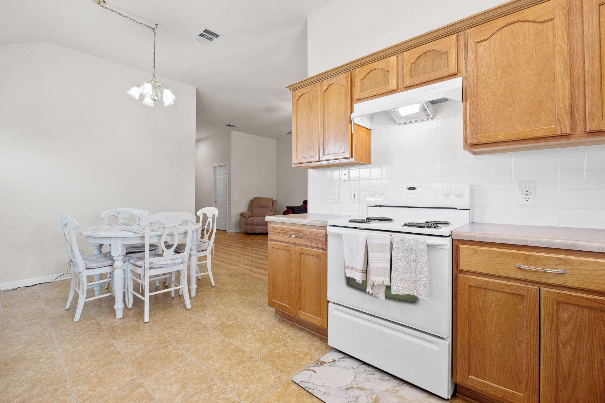 901 Kenneys Way, Round Rock, TX 78665