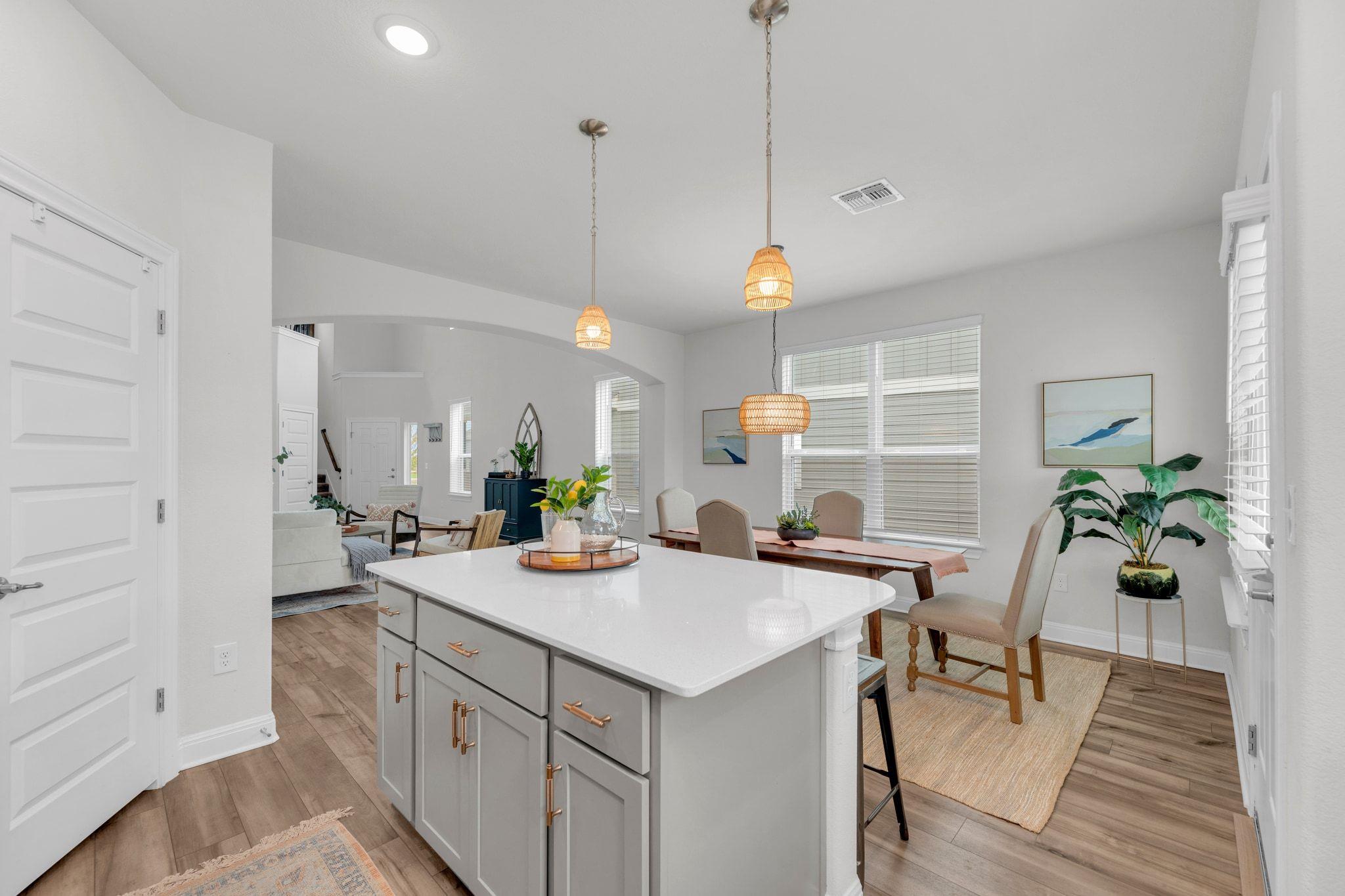 6514 Marsh Ln, Buda, TX 78610