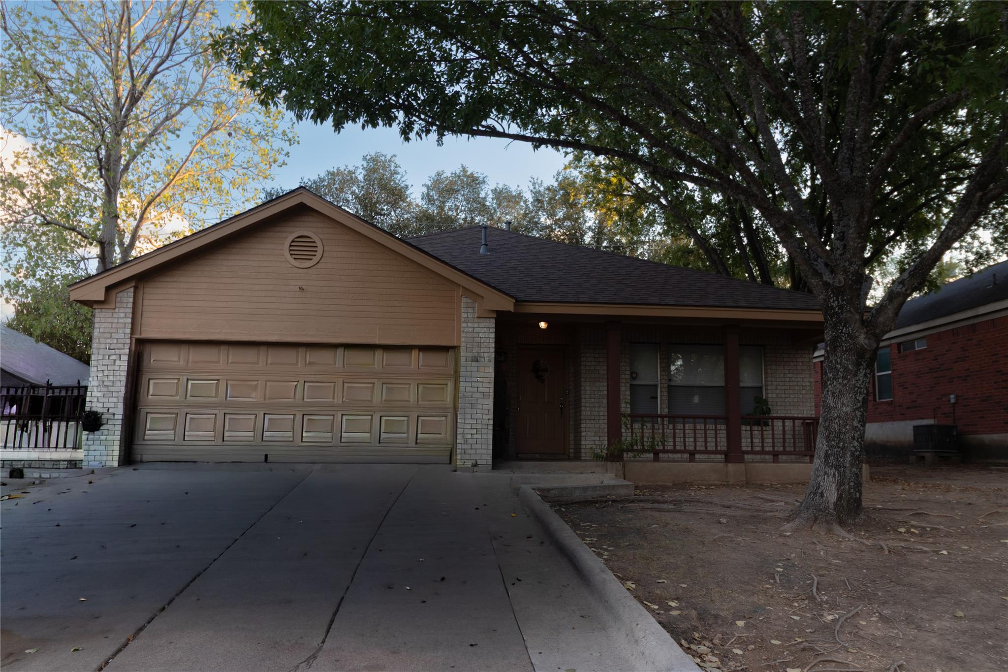 8090 Thaxton Rd, Austin, TX 78747