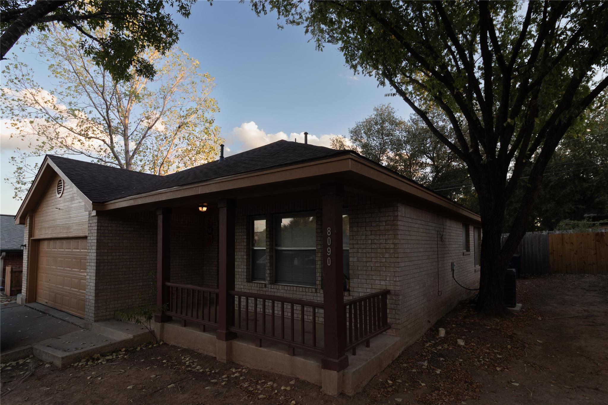 8090 Thaxton Rd, Austin, TX 78747