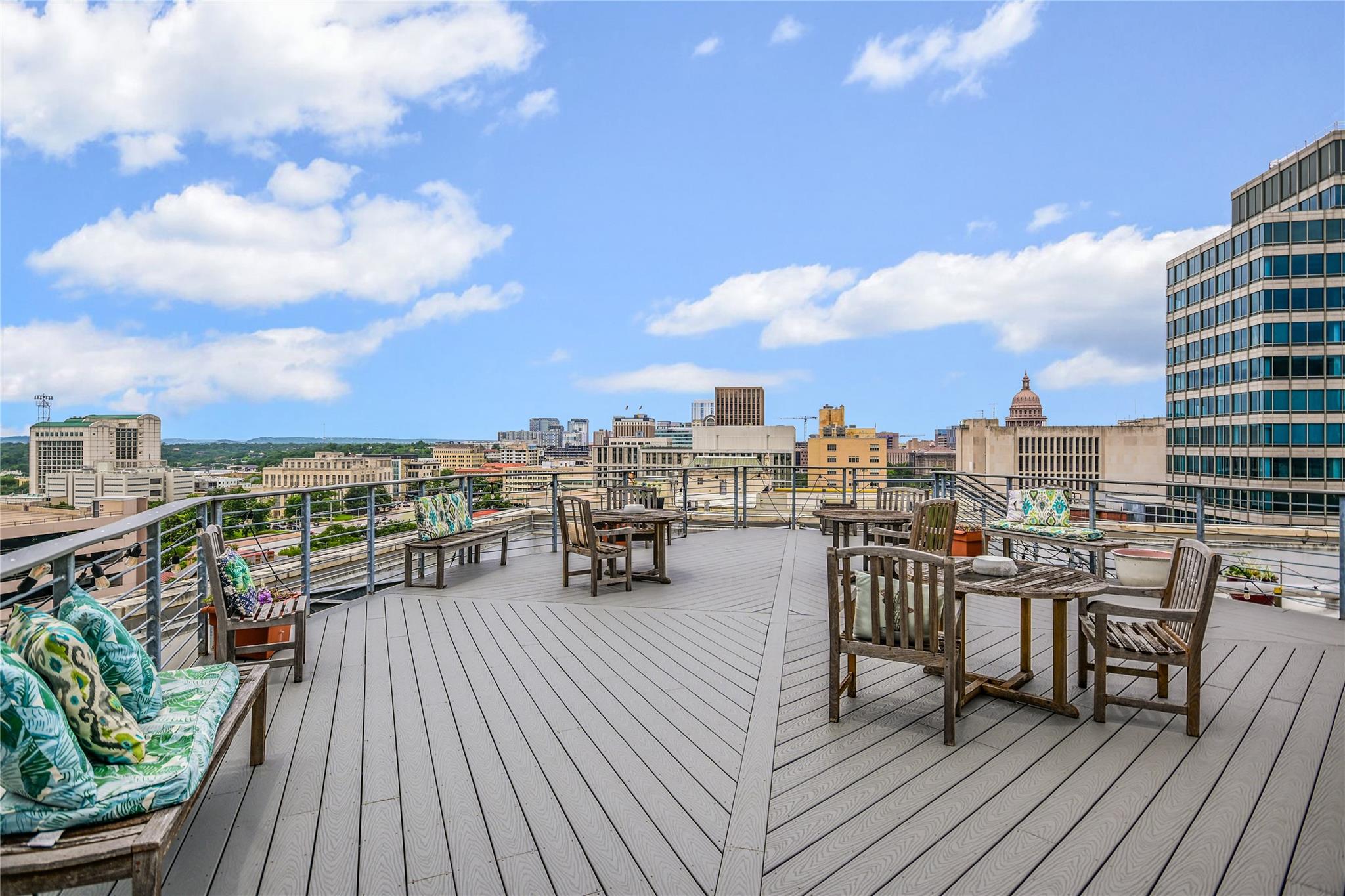 710 Colorado St # 2D, Austin, TX 78701