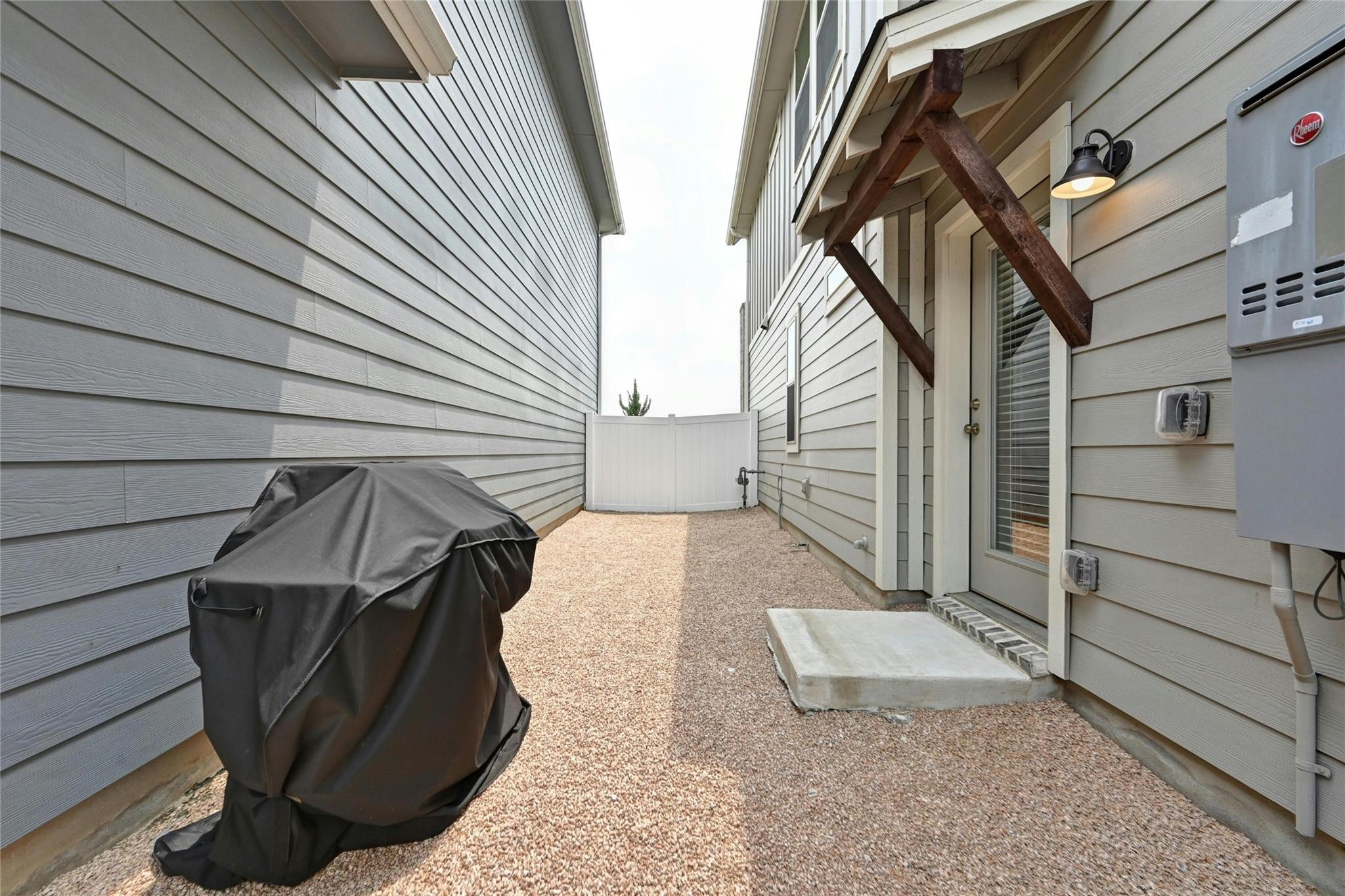 8100 Mandela Bnd, Austin, TX 78744