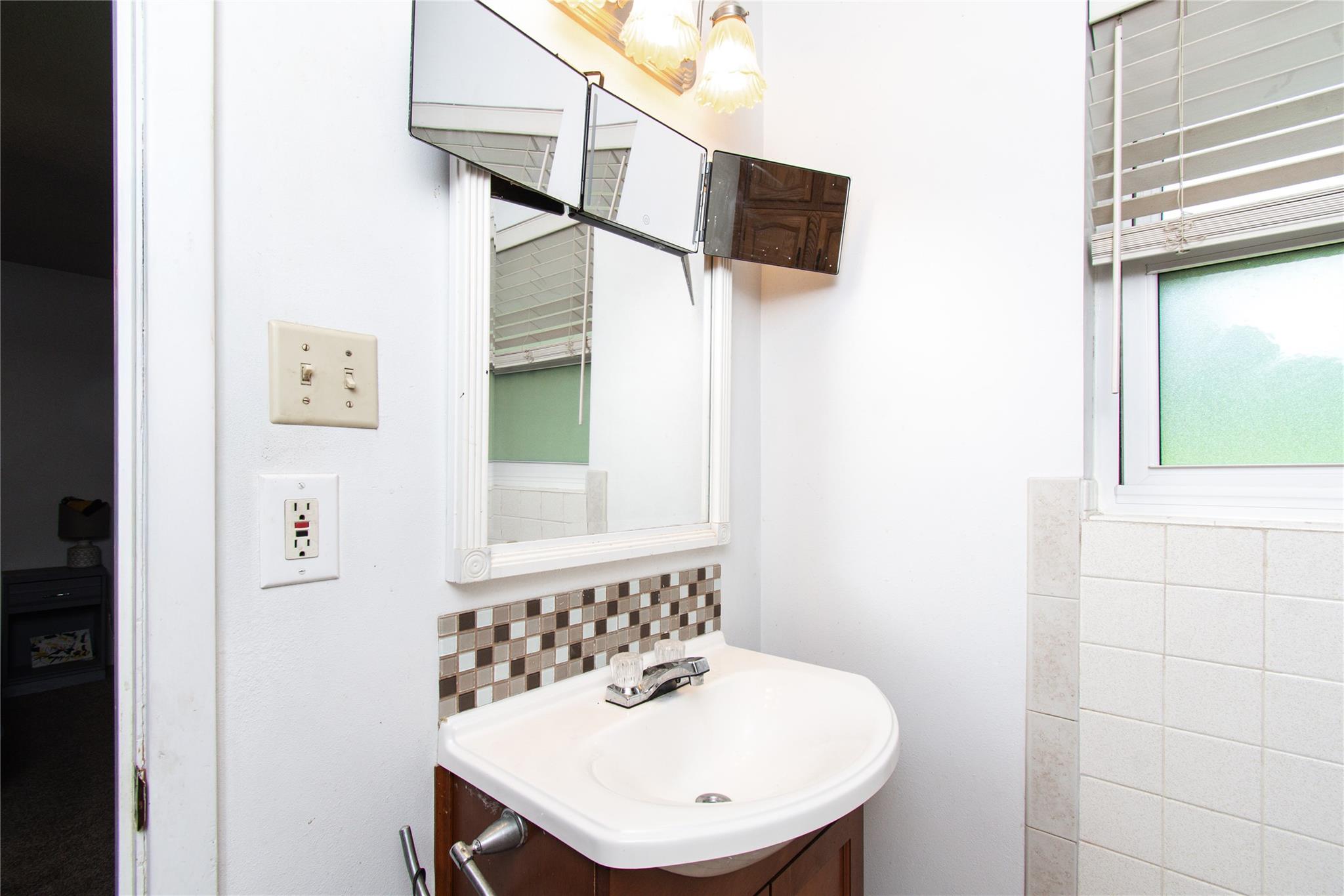 531 Santa Rosa Rd, Salado, TX 76571