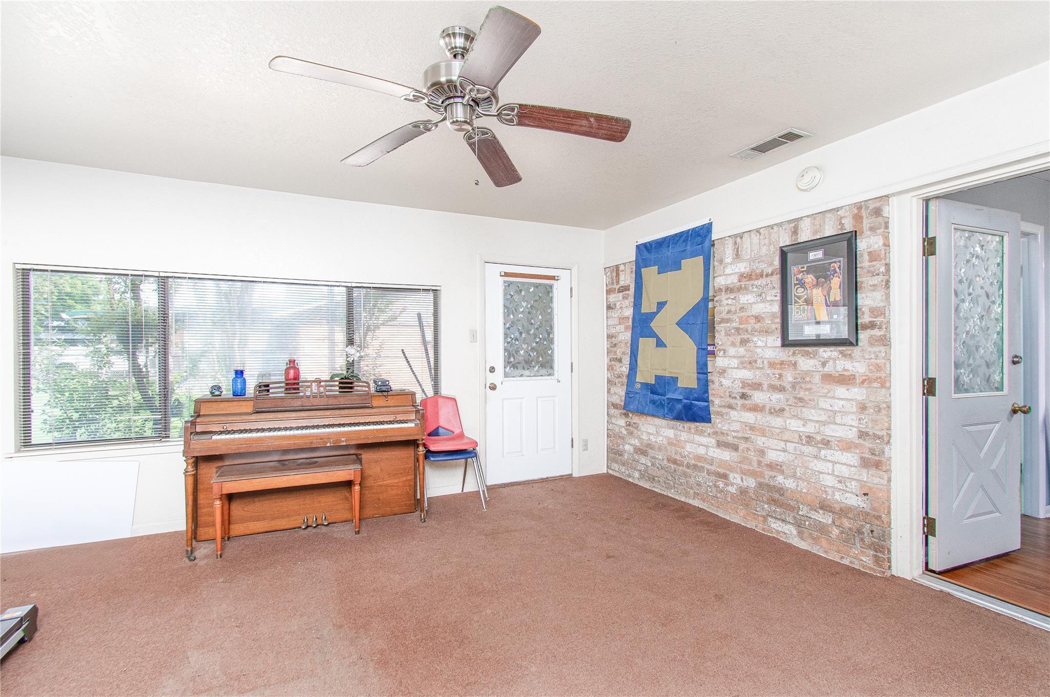 531 Santa Rosa Rd, Salado, TX 76571