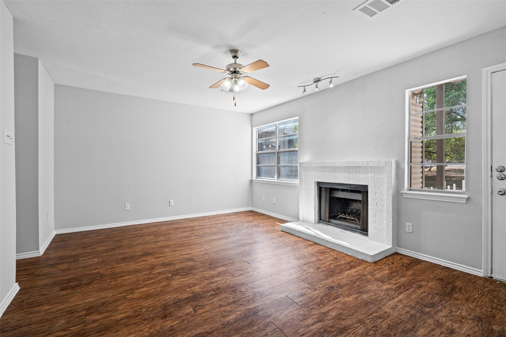 1806 River Crossing CR Cir # D, Austin, TX 78741