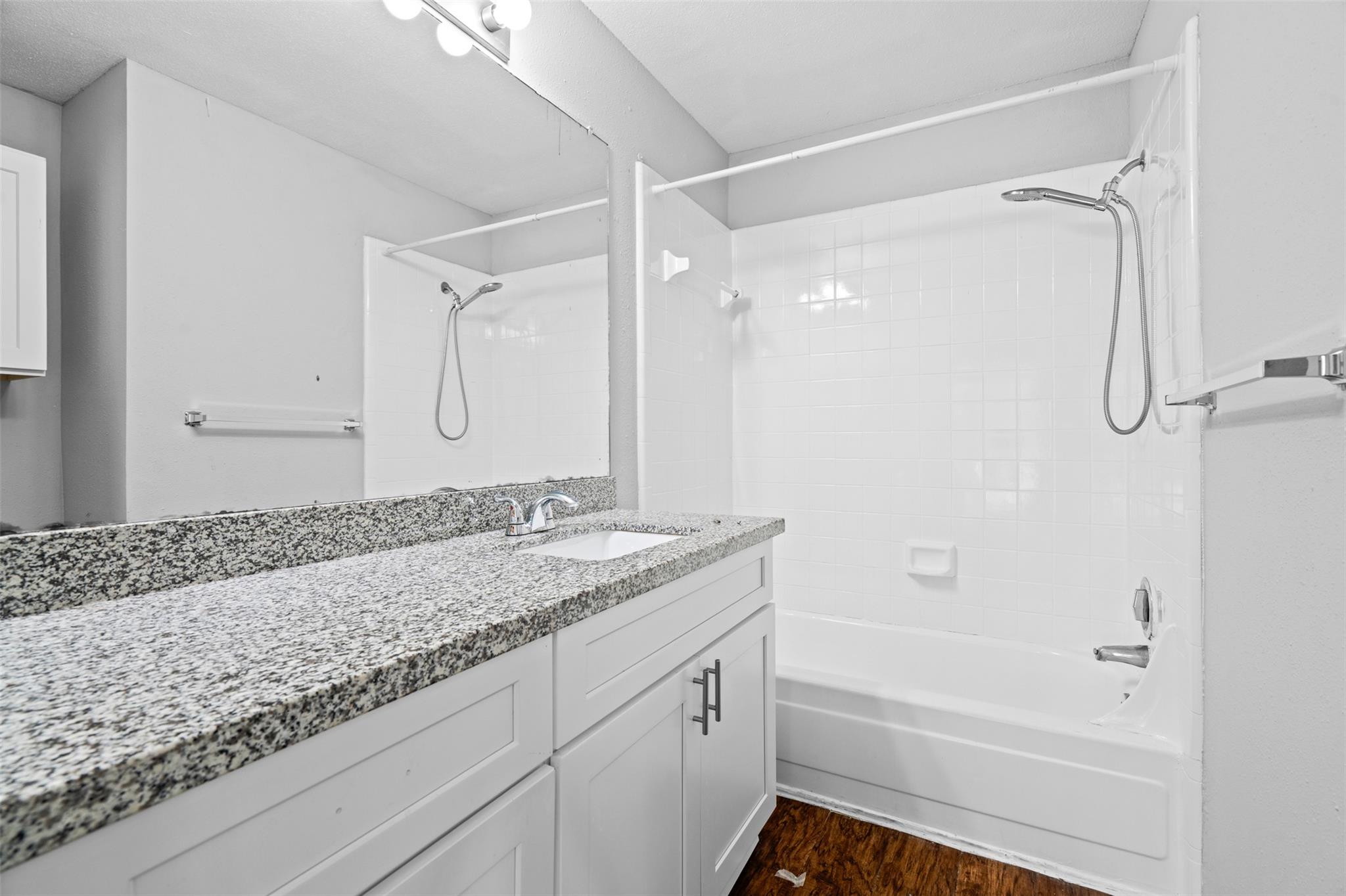 1806 River Crossing CR Cir # D, Austin, TX 78741