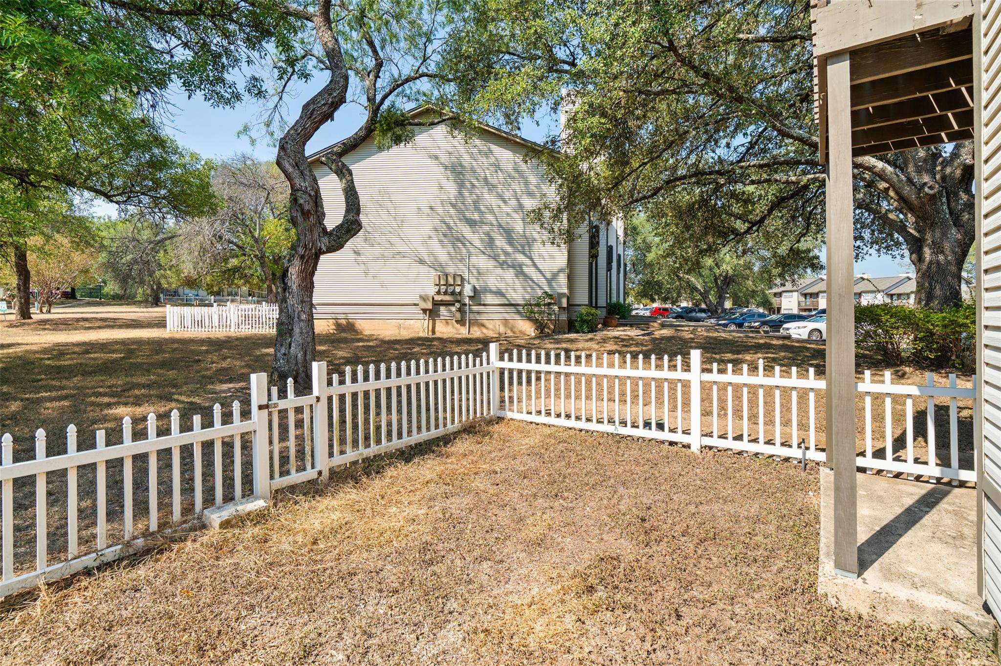 1806 River Crossing CR Cir # D, Austin, TX 78741